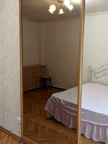 Валерія Лобановського просп. (Червонозоряний), 130