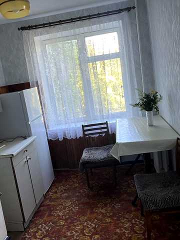 Богдана Хмельницького просп. (Героїв Сталінграда), 2