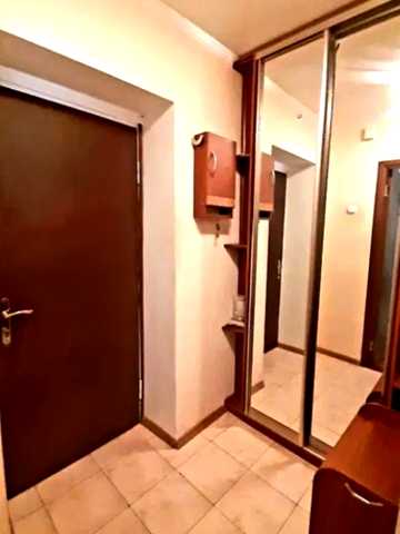 Академіка Доброхотова вул., 7