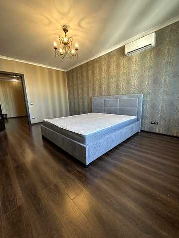 Сергія Данченка вул., 5