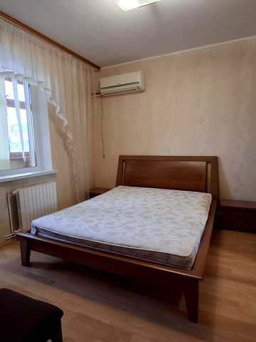 Тарасівська вул., 10-В