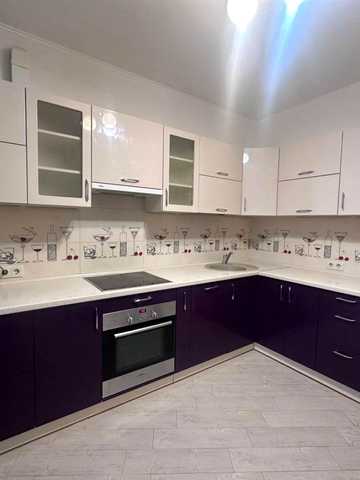 Миколи Бажана просп., 8-Б