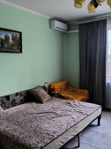 Старонаводницька вул., 4