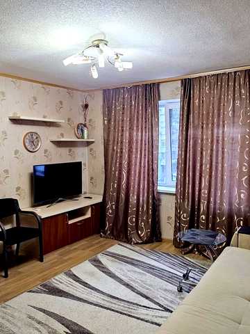 Дарницька вул., 4