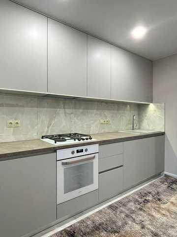 Михайла Лушпи просп. (Космонавтів), 5 к22/2