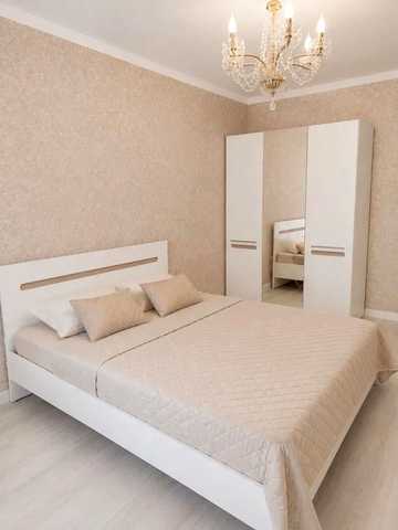 Миколаївська вул., 25