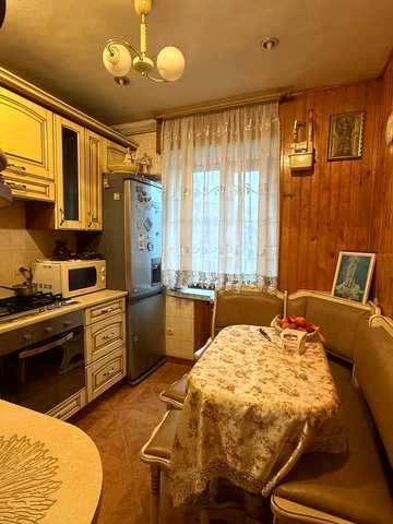 Тараса Шевченка вул., 146