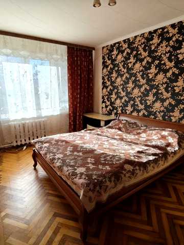 Лісовий просп., 18