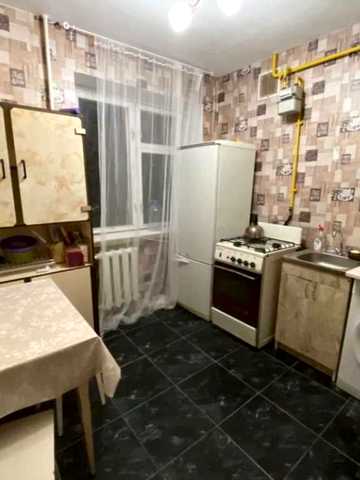 Михайла Грушевського вул., 13