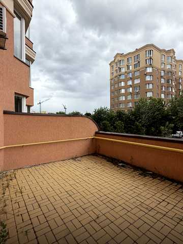Зелена вул., 3