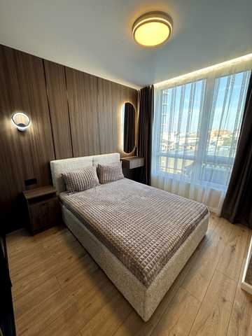 Бельведерська вул., 32-Б
