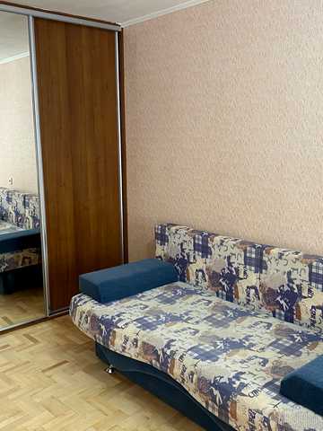 Любомира Гузара просп. (Космонавта Комарова), 8
