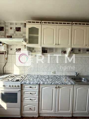 Соборності просп., 16