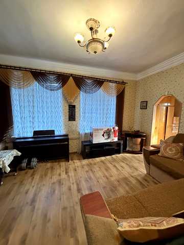 Леоніда Жаботинського вул. (Правди), 7