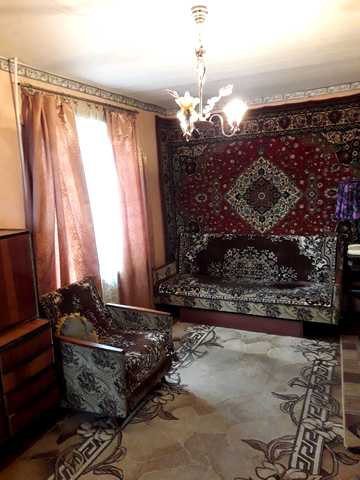 Будівельників вул., 12