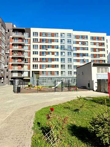 Володимира Великого вул., (Будинок 2)