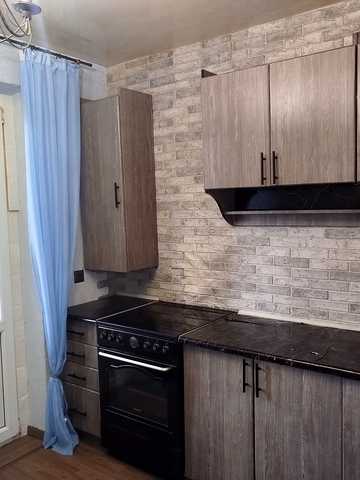 Миколи Бажана просп., 28