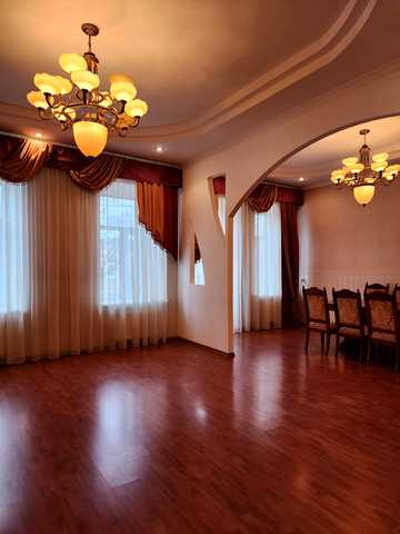 Мала Арнаутська вул., 53