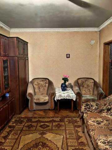 Композитора Лятошинського вул., 8