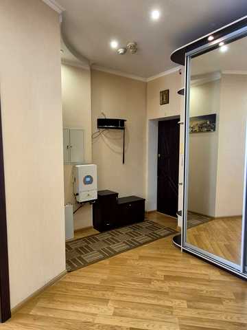 Антоновича вул. (Горького), 72