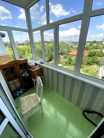 Машинобудівників вул., 15