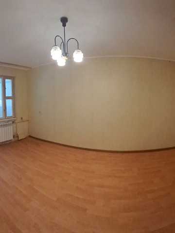 Прирічна вул., 5