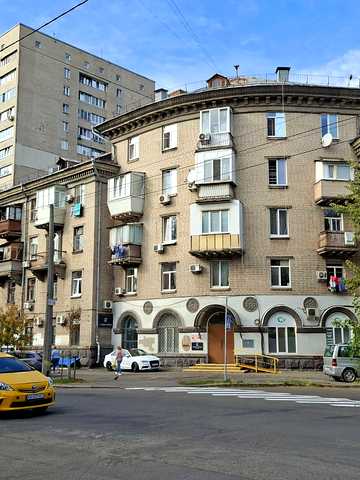 Донецька вул., 8/10