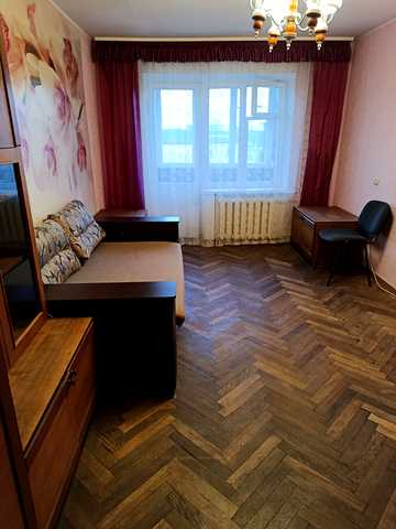 Новокостянтинівська вул., 7