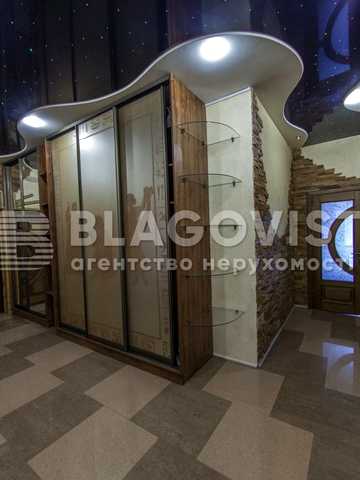Дмитрівська вул., 69