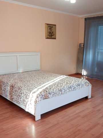 Оболонський просп., 15-А