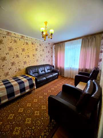 Дарницький бульв., 15