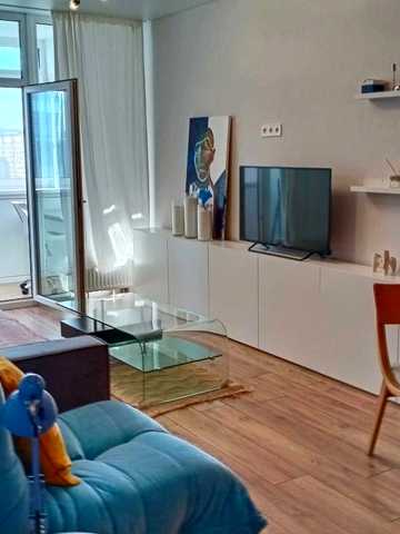 Берестейський просп. (Перемоги), 11 к1