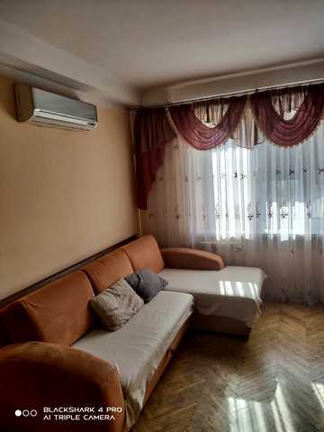 Лесі Українки бульв., 5