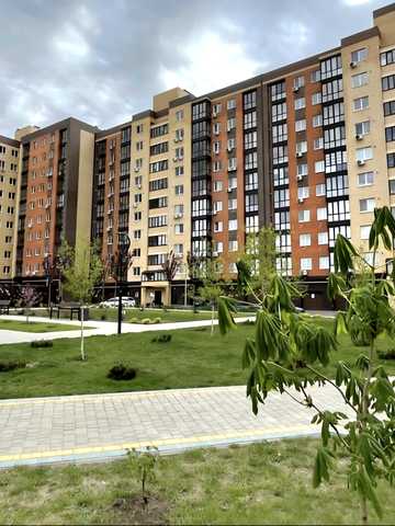Академіка Сахарова вул., 5-Є