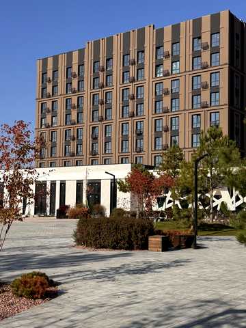 Петра Дорошенка вул., 42