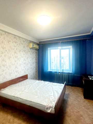 Дмитра Вишневецького вул., 36