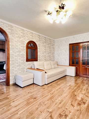 Галицька вул., 10