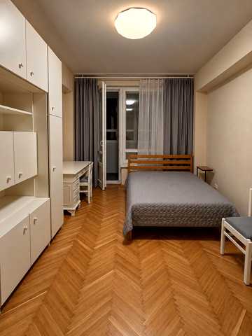 Велика Васильківська вул. (Червоноармійська), 51