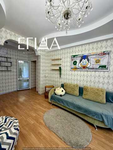 Театральна вул. (Леніна), 16