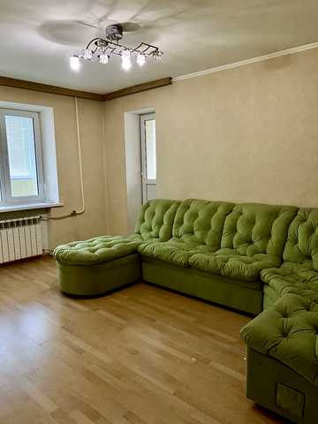 Чарівна вул., 52