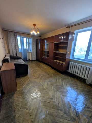 Богдана Хмельницького бульв., 10