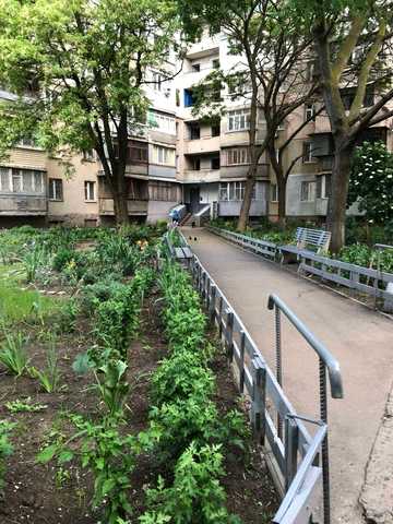 Владислава Бувалкіна вул. (Бочарова Генерала), 13