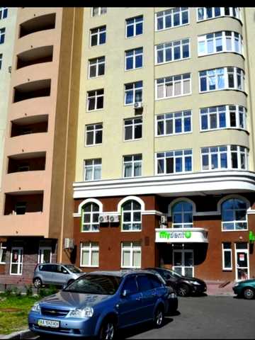 Драгоманова вул., 40-Е