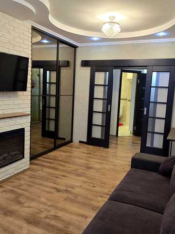 Соборності просп. (Возз'єднання), 30