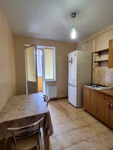 Торгова вул., 15а