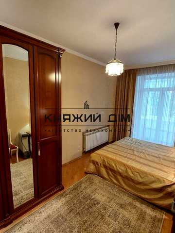 Князів Острозьких вул. (Московська), 37/2