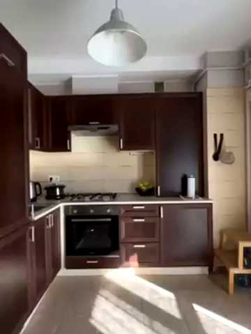 Джерельна вул., 79