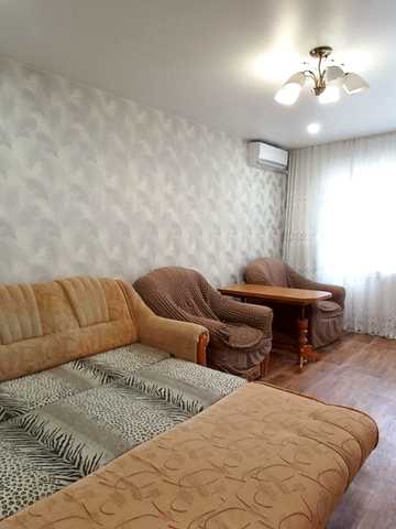 Володимира Івасюка просп. (Героїв Сталінграду), 40