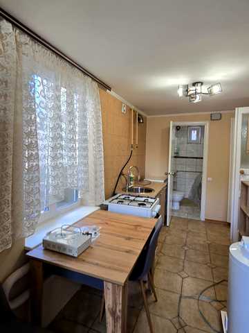 Грузинський пров., 10