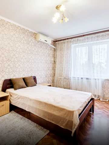 Василя Касіяна вул., 2-Б